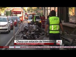 Download Video: Trailer choca contra estación del Metrobús