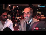 تواضع محمود ياسين مع المراسلين - رغم مرضه