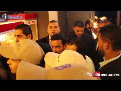 العرض الخاص لفيلم الخلبوص | لحظة خروج محمد رجب من العرض الخاص . شاهد ماذا فعل معة الجمهور!