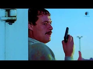 خطا فظيع فى فيلم المشبوة ضربه بالرصاص  فى رجله الدم طلع من دماغو