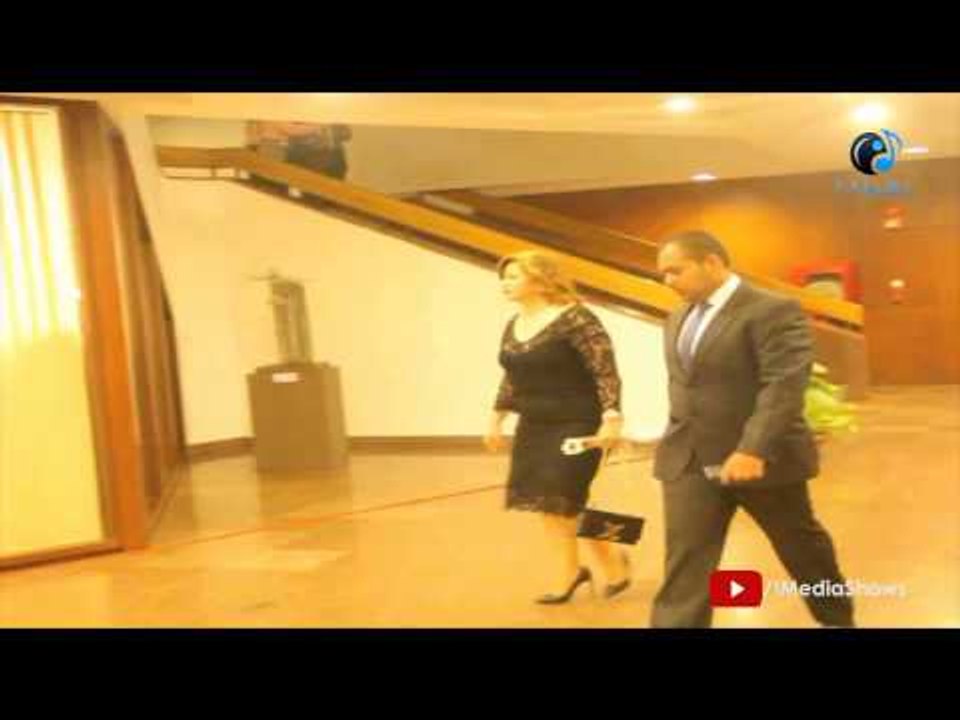 مهرجان الإسكندرية السينمائي | لحظة دخول "إلهام شاهين" المهرجان يالكعب العالى !