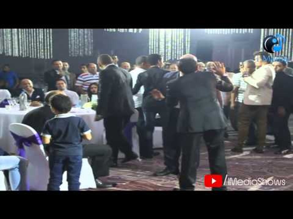 زفاف أبنة شقيق السبكي | سعد الصغير يفاجىء المعازيم بسخريتة من  أحد المعازيم وعلى بدلتة - لازم تشوفة!