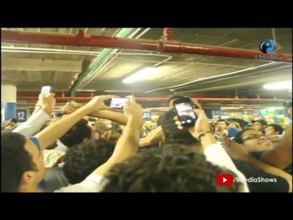 العرض الخاص لفيلم "أهواك" | لأول مرة الحاضرين فى باركينج سيتى ستارز لأخذ سيلفى مع تامر