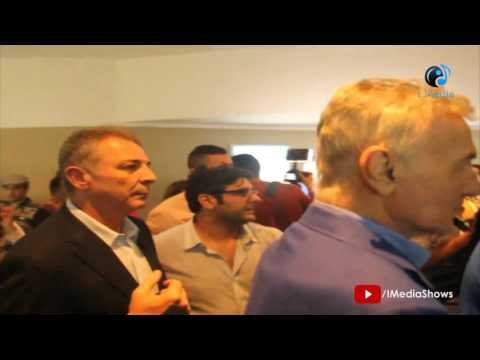 العرض الخاص لفيلم أهواك | الفنان ماجد المصرى يسند الفنان عزت أبو عوف فى موقف غاية فى الأدب