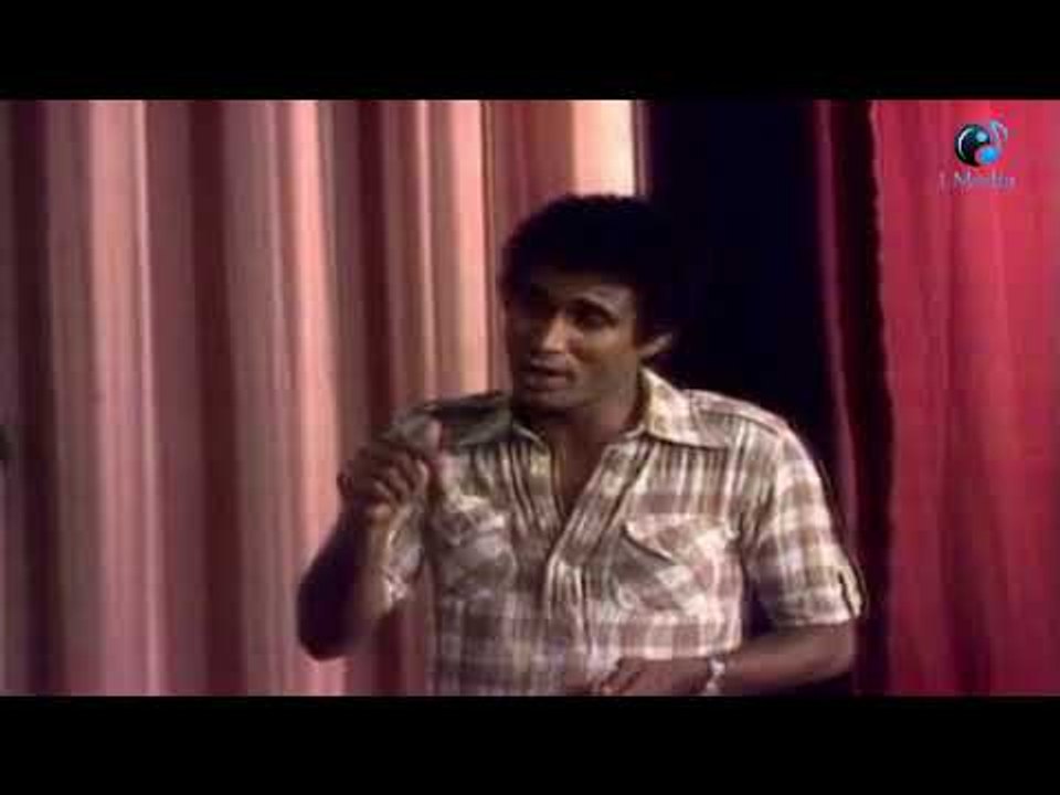 لما تبقي قاعد في مكان ومش فاهم اللي بيتقال