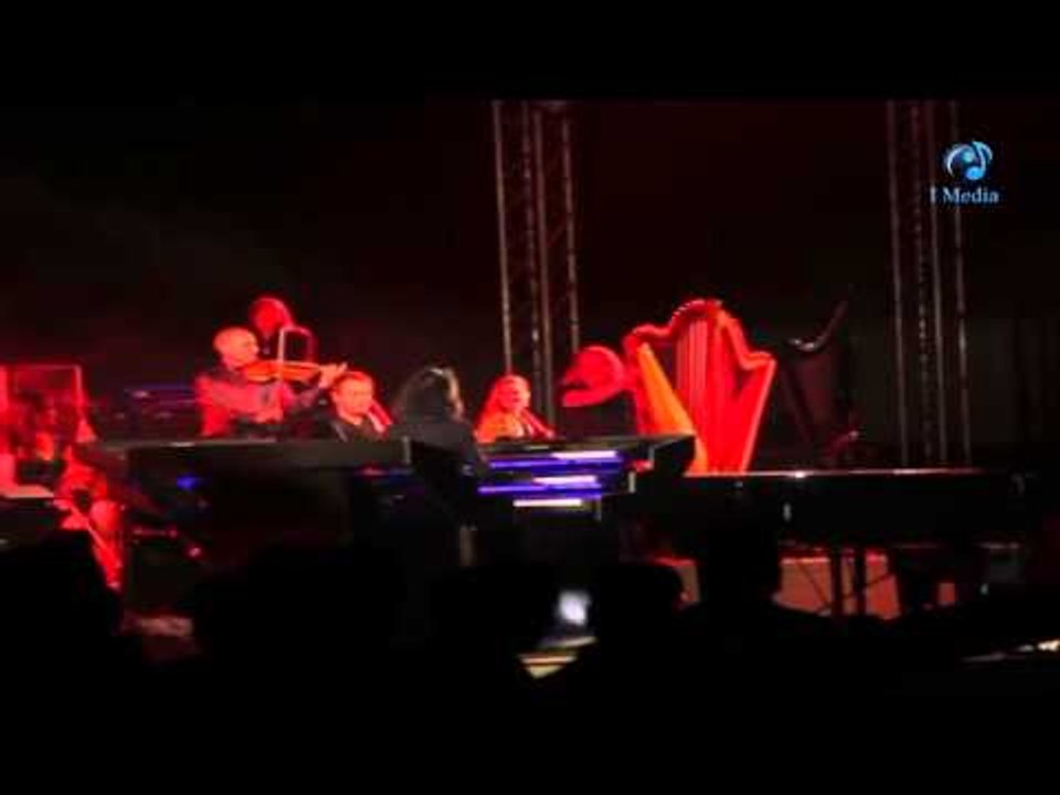Yanni Concert In Egypt | حفل الموسيقار ياني في مصر - شاهد أروع عزف على الكمان في الحقل - روعة