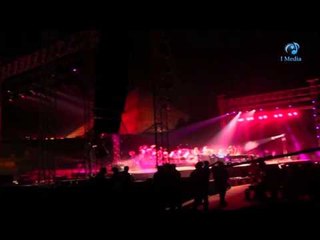 Yanni Concert In Egypt حفل الموسيقار ياني في مصر   شاهد روعة المسرح وروعة الإضائة