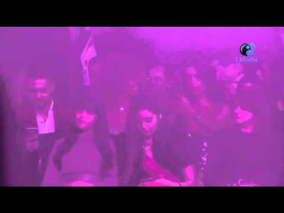 ديفيلية هاني البحيرى |  شاهد مزة بتاخد سيلفى وسط الحضور ... شوف شكلها !