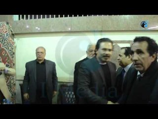 عزاء المؤلف يسري الإبياري | الفنان محمد رياض يسلم على صلاح عبد الله و سامح السريطي