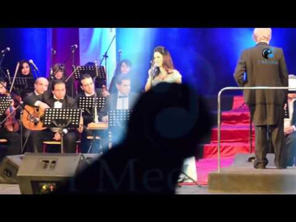حفل ديانا حداد  | ديانا حداد تسأل الجمهور عن رأ...