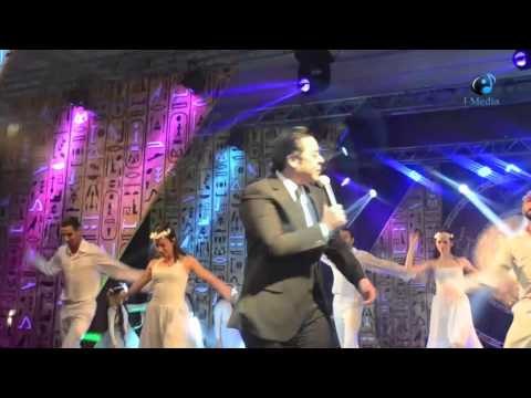 حفله الحب والسلام | أسمع مدحت صالح بيغنى أغنية لأول مرة لمصر - الحب و السلام !