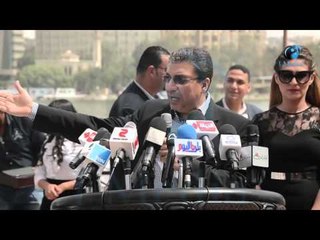 حفل موسوعة جينيس |  الاعلامي عمرو الليثي: مصر محتاجة الى يتبرع لمصابى الحوادث