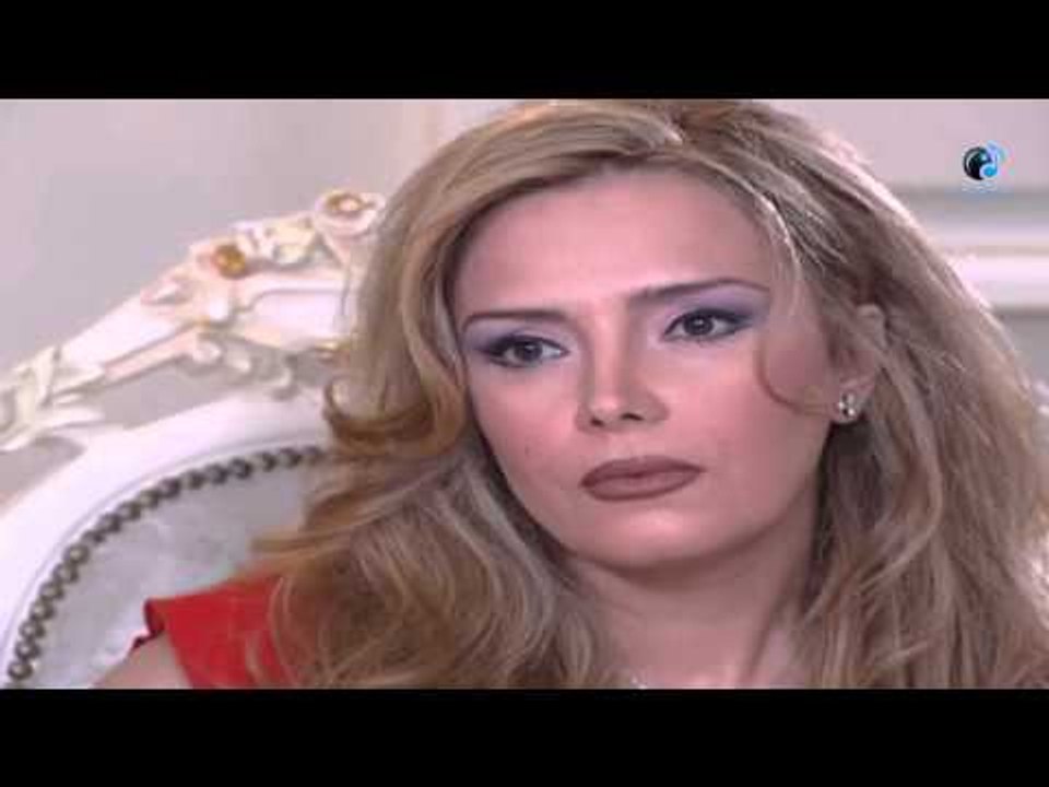 مسلسل حكايا المرايا | عصام بياخد رشوة من ابنه