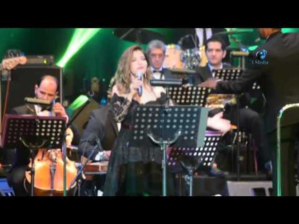 حفلة سميرة سعيد   سميرة سعيد تبدع في غناء  أرحم نفسك شوية  أسمع