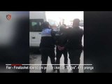 Report TV - Ishin kthyer në makth, kapen 4 të rinjtë nga Vlora që grabisin banesat në Fier