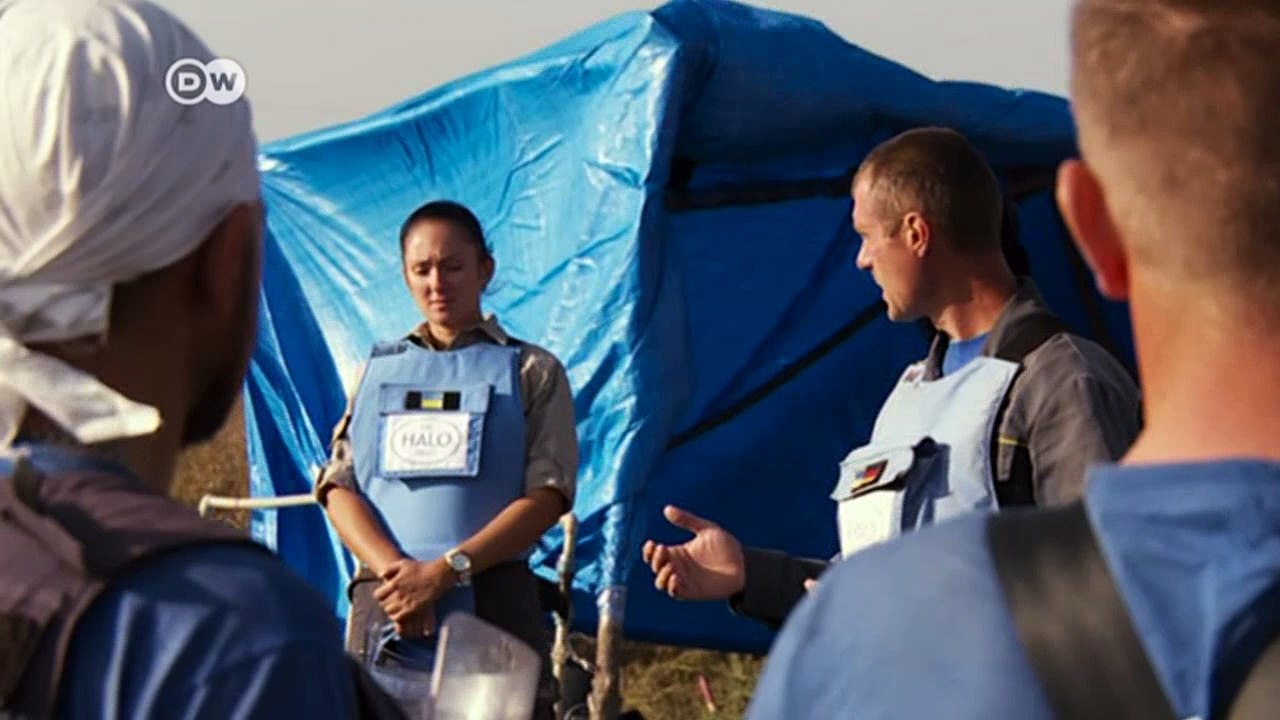 Ukraine: Landmines a lingering legacy of conflict  | DW English