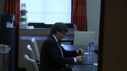 Puigdemont fracasa en la convocatoria de su reunión multilateral en Waterloo