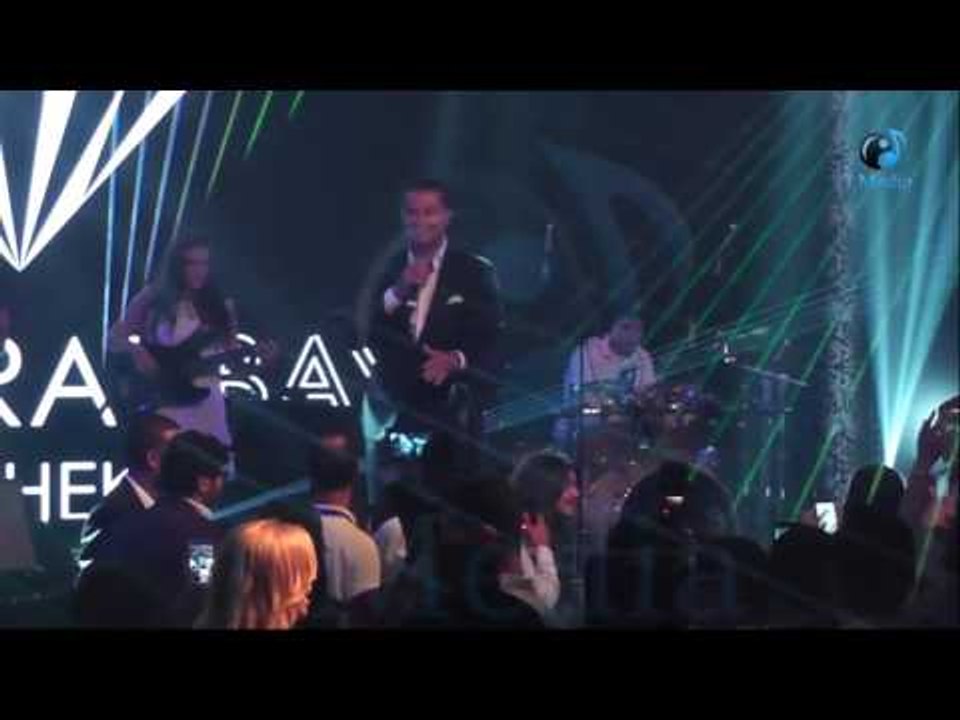 حفلة راغب علامة | شاهد راغب علامة يغني "نسيني الدنيا" كأنك بتسمعها أول مرة وصور مع جميلات الحفل!