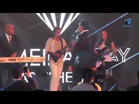 حفلة راغب علامة | شاهد ماذا يفعل محمد زيدان فى أول صف وشاهد ماذا قال راغب علامة عن أبنة ع المسرح!