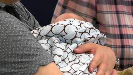 8월 출생아 3만 명 첫 붕괴...전망도 '암울' / YTN