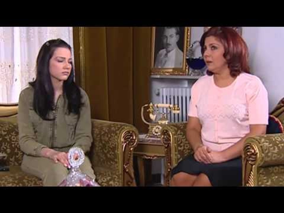 مسلسل مرايا 2003 | أبو سعيد بينفعل علي ابنه بسب...