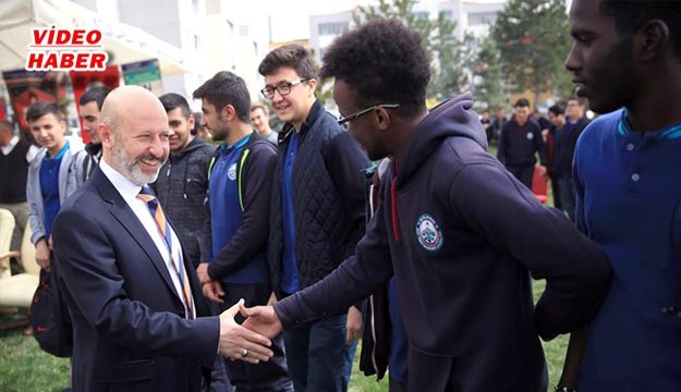 (24 Ekim 2018) KOCASİNAN, 65 FARKLI ÜLKEDEN 82 ÖĞRENCİYİ MİSAFİR ETTİ