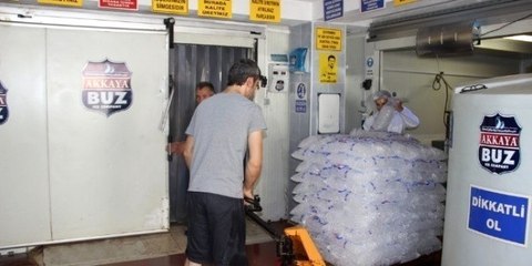 Buza Damgasını Vuran Firma: Akkaya Buz