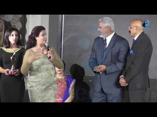 مهرجان الحياة بورسعيد |  جمال عبد الحميد يقبل رجاء الجداوي ويشعل القاعة بين الأهلاوية والزملكاوية!