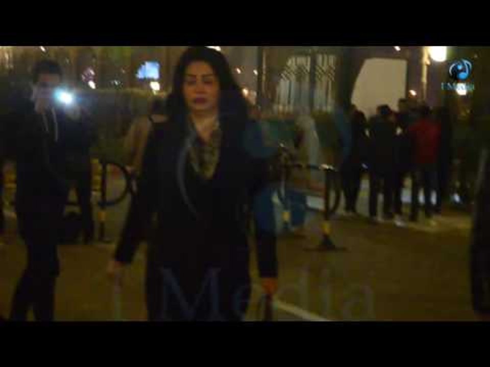 عزاء زوجة محمد صبحي | شاهد لحظة سقوط "وفاء عامر...