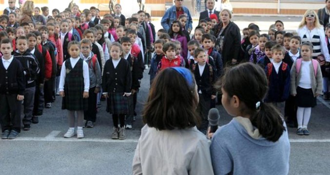 Son Dakika! Milli Eğitim Bakanlığı, Danıştay'ın Öğrenci Andı Kararı İçin Yürütmeyi Durdurma Kararı İstedi