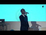 تكريم اليونسيف لسفراء النوايا الحسنة | شاهد مغني غزيب يغني علر المسرح أحد الآغاني الآجنبية!