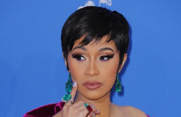 Cardi B 's strips down on Instagram!