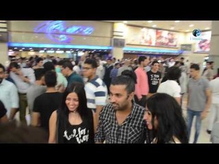 عرض خاص فيلم جواب اعتقال | سلفى المخرج  محمد سامى مع  الجميلات