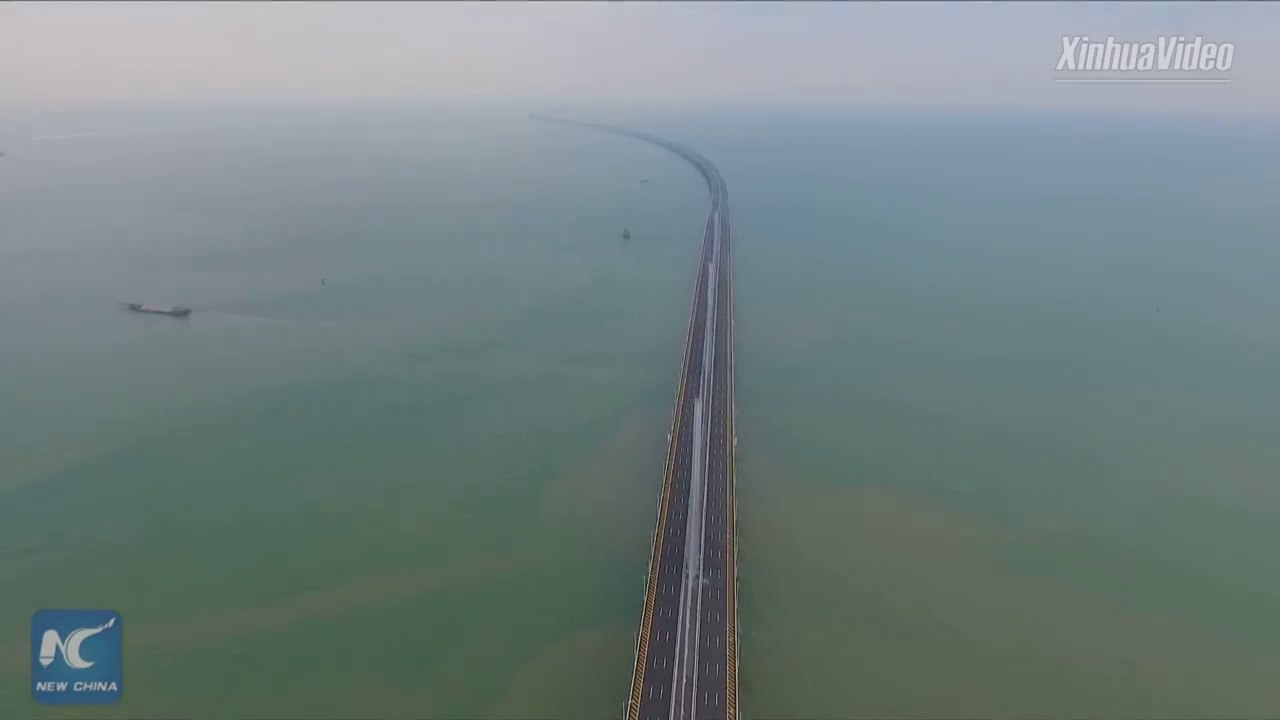 Le pont le plus long du monde à Hong Kong-Zhuhai-Macao