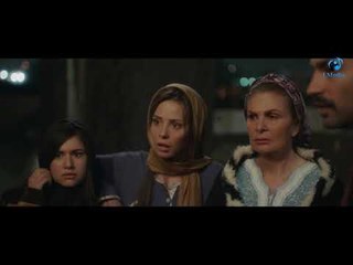 كرم رجع وددخل  على البت وهى بتغير