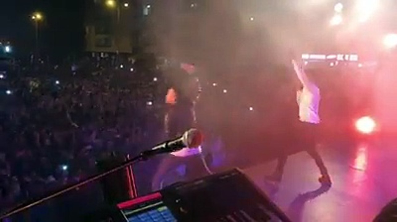 Praia da Vagueira,Trouxemos a nossa casa de Madeira para a vossa praia ! Mais um recorde de público conectado no amor mais puro e sincero. Que Deus vos protej