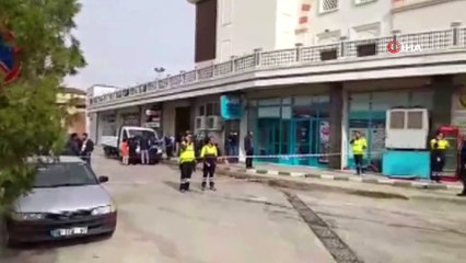 Arızalanan tankerden boşalan asit ilçede paniğe yol açtı