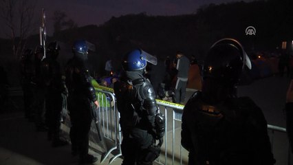 Sığınmacıların AB kapısındaki bekleyişi sürüyor - VELİKA KLADUSA