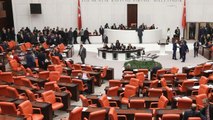 TBMM'de CHP ve MHP Milletvekilleri Arasında Arbede Çıktı