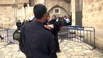 İsrail polisinden Hristiyan din adamlarının protestosuna müdahale - KUDÜS