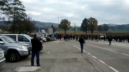 Migrants, refugees clash with Bosnian police on Croatian border
