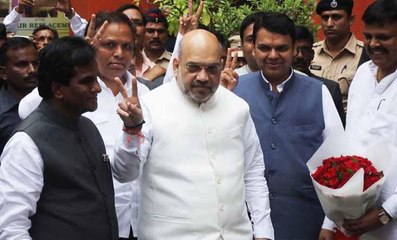 ആദ്യ യാത്രക്കാരനായി അമിത് ഷാ | Oneindia Malayalam