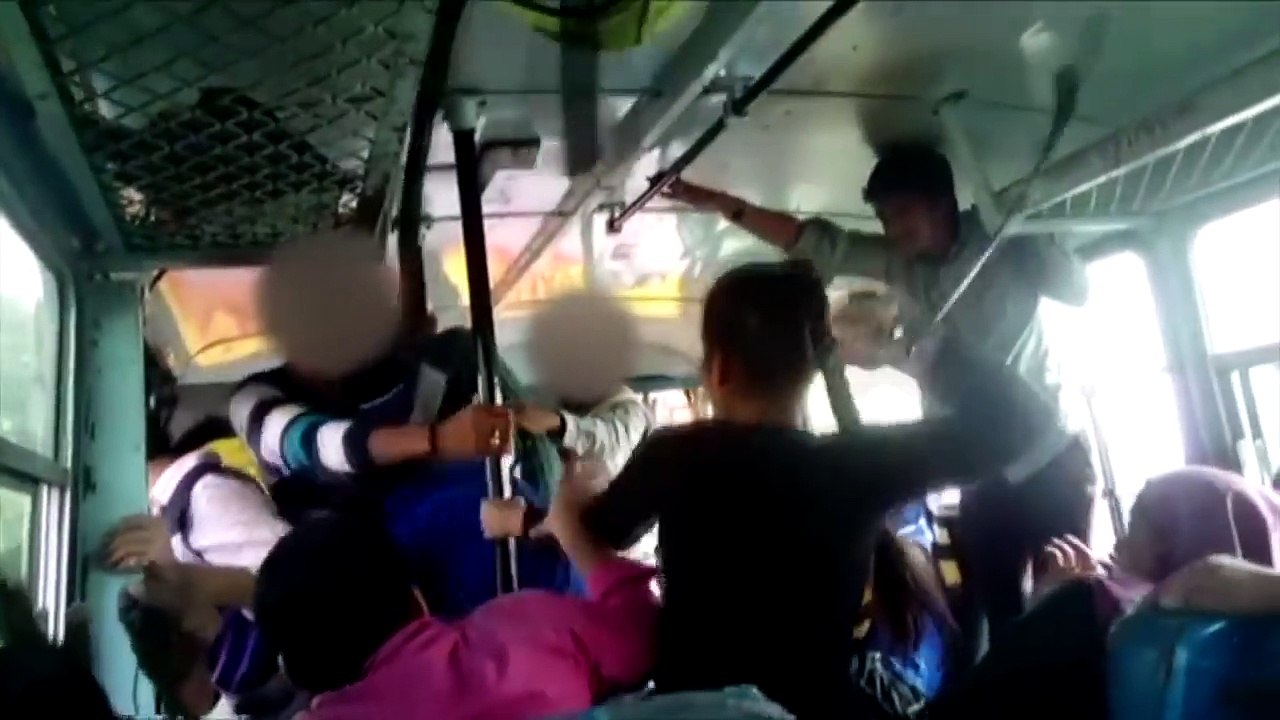 #Metoo - Men who's lives were lost | MeToo athreat to men | Black and White Show | Smile Settai