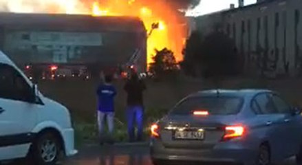 İstanbul yangınlara uyandı