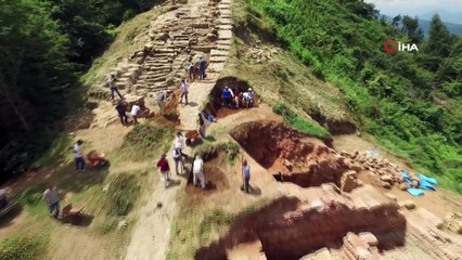2300 yıllık kaleden tarih fışkırdı