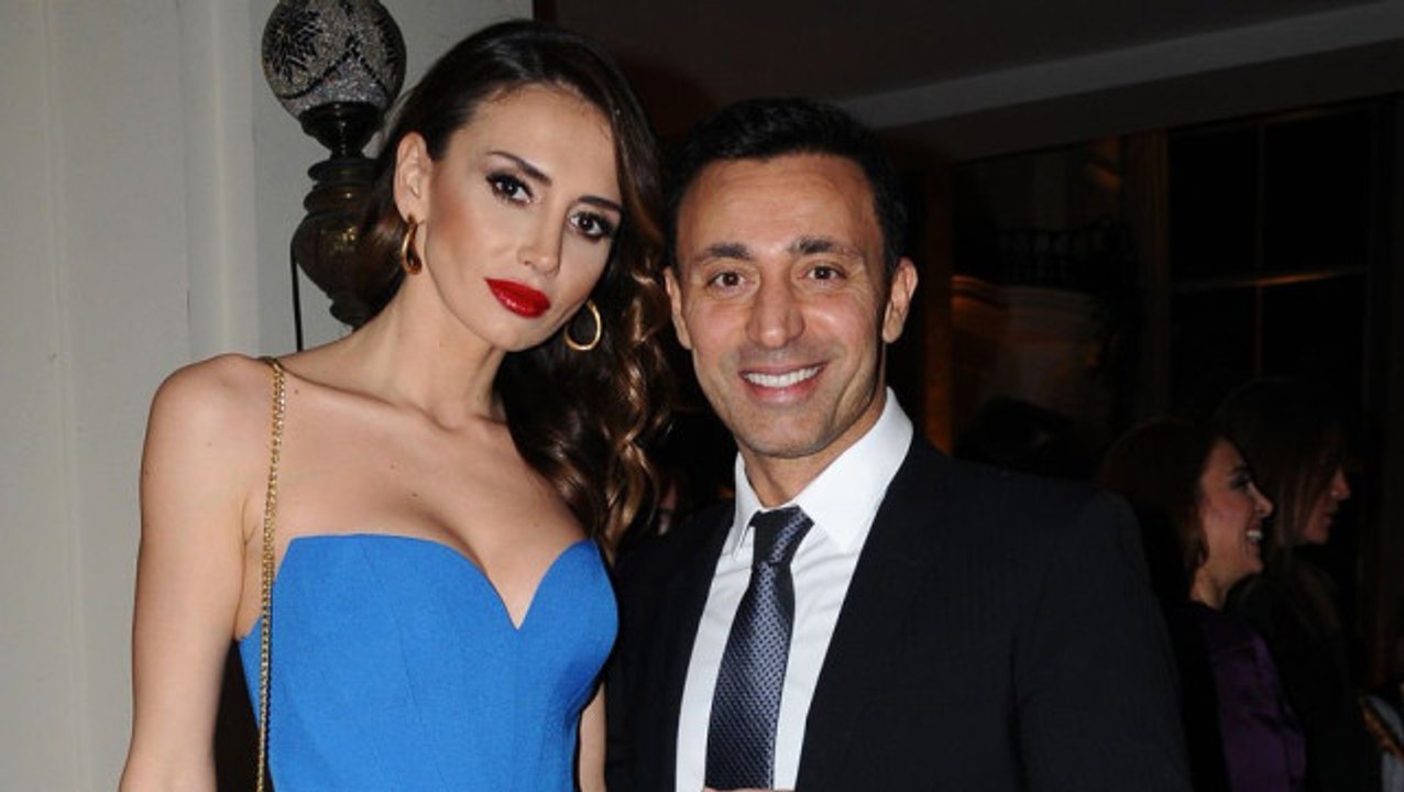 Emina Jahovic'in Saadettin Saran'ı Takibe Almasından Sonra Mustafa Sandal'dan Aşk Hamlesi Geldi.