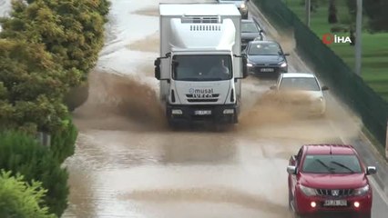 Adıyaman'da Şiddetli Yağmur Etkisini Sürdürüyor