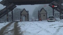 Uludağ'da Kar Kalınlığı 20 Santimetreye Ulaştı, Zincirsiz Seyahate İzin Verilmiyor