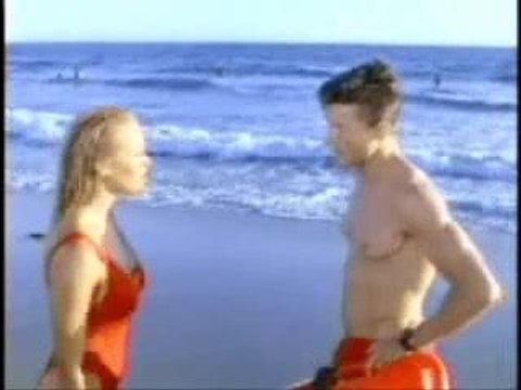 Pamela Anderson - Baywatch Blooper