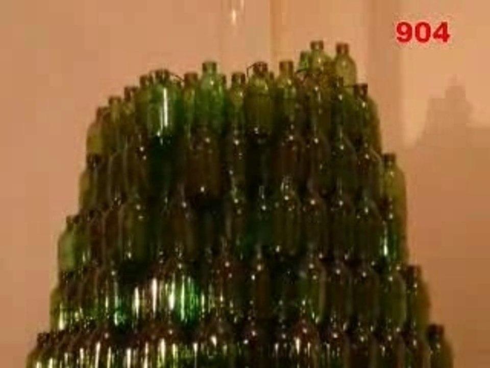 Árvore de Natal feita com garrafas de cerveja!!!!